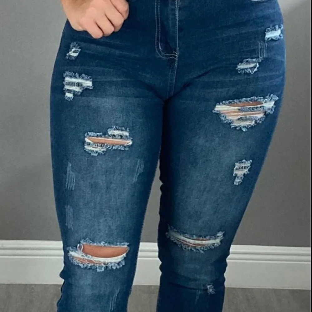 High Rise Jeans - Picture 3 of 4